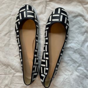 J. Crew Navy & White Leather Flats Sz 10 💙💙💙
